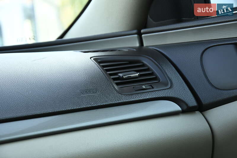 Седан Opel Insignia 2009 в Бердичеве