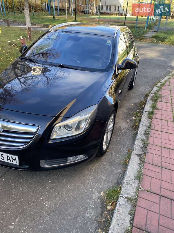 Универсал Opel Insignia 2009 в Киеве