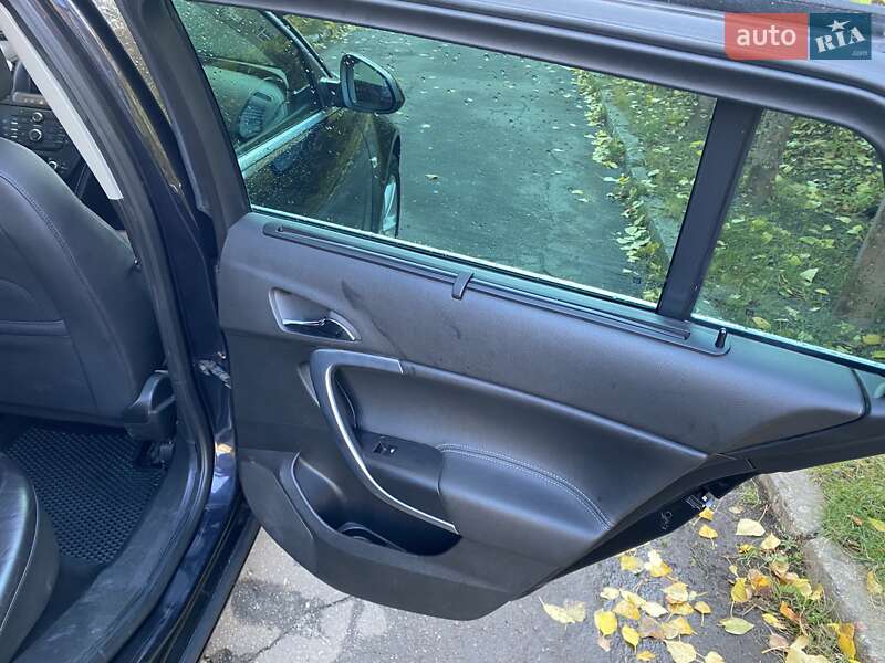 Универсал Opel Insignia 2009 в Киеве
