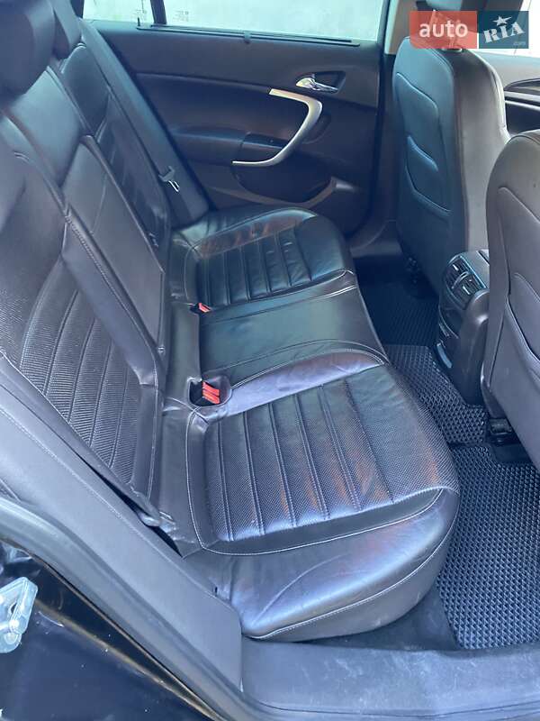 Универсал Opel Insignia 2009 в Киеве