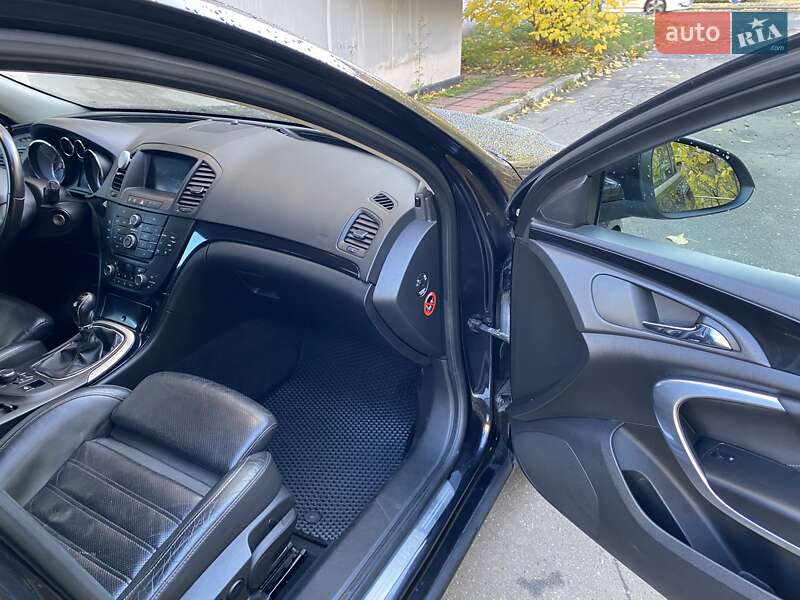 Универсал Opel Insignia 2009 в Киеве
