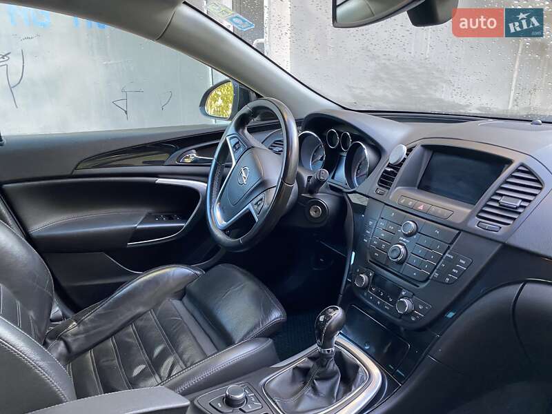Универсал Opel Insignia 2009 в Киеве