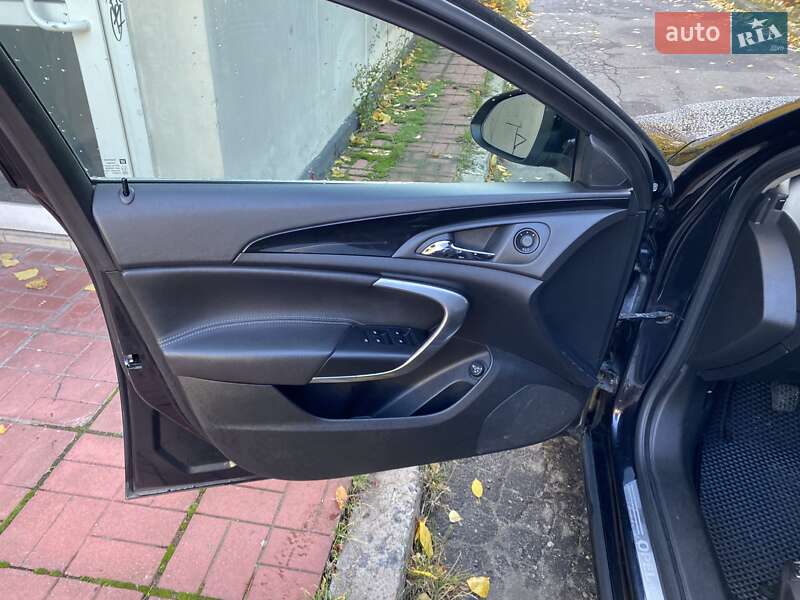 Универсал Opel Insignia 2009 в Киеве