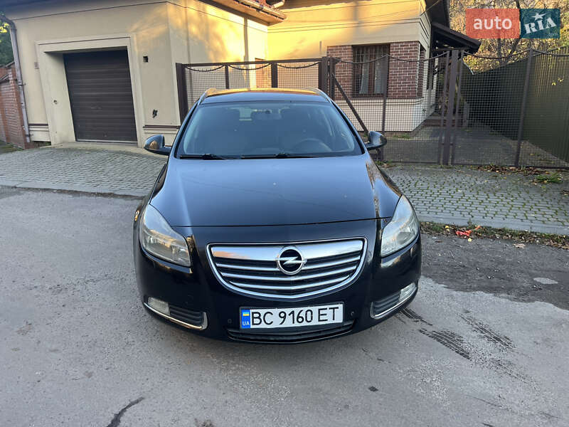 Универсал Opel Insignia 2012 в Львове