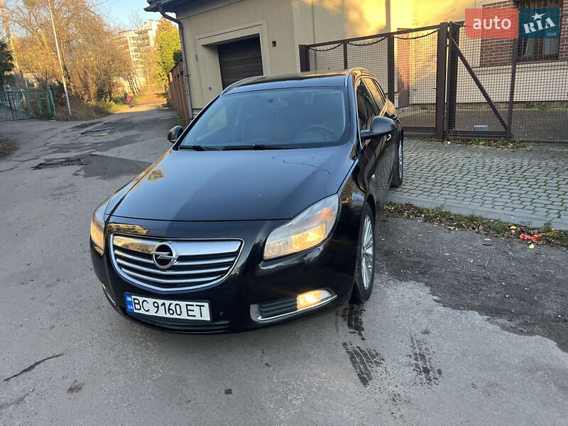 Универсал Opel Insignia 2012 в Львове