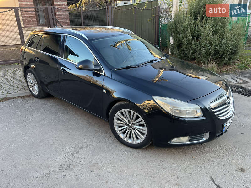 Универсал Opel Insignia 2012 в Львове
