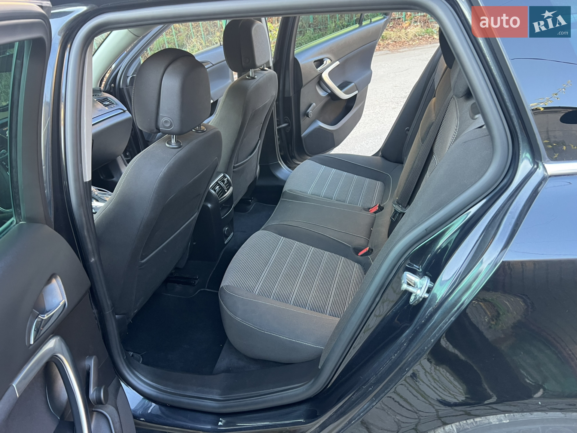 2012 Opel Insignia - мініатюра 29