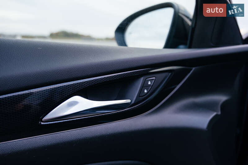 Лифтбек Opel Insignia 2019 в Тернополе