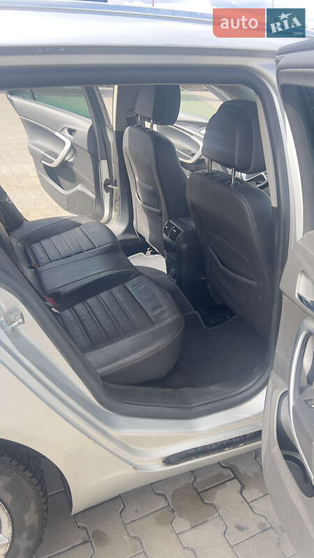 Универсал Opel Insignia 2011 в Луцке