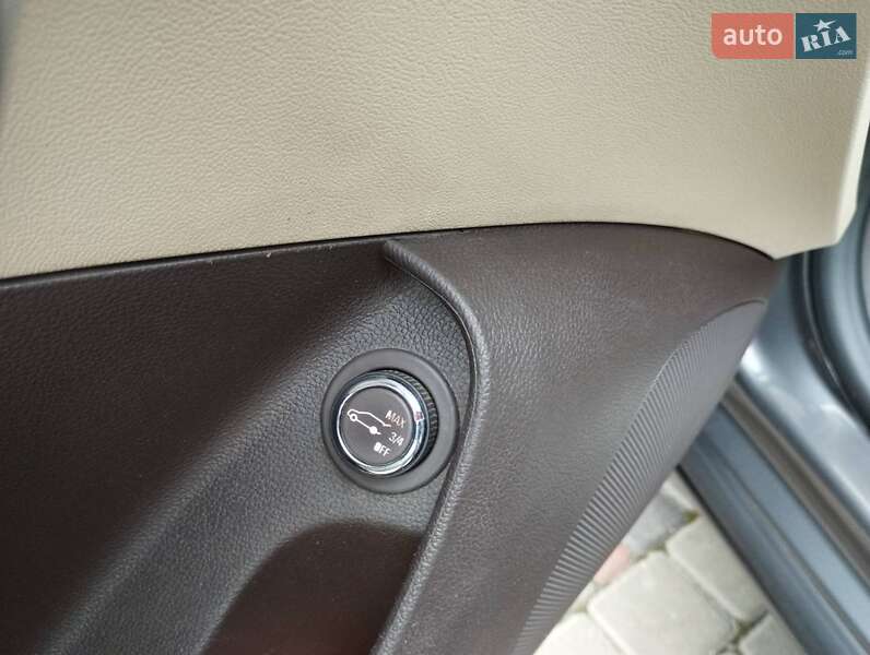 Универсал Opel Insignia 2012 в Звягеле фото 12 Универсал Opel Insignia 2012 в Звягеле