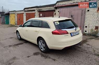 Універсал Opel Insignia 2011 в Чернігові
