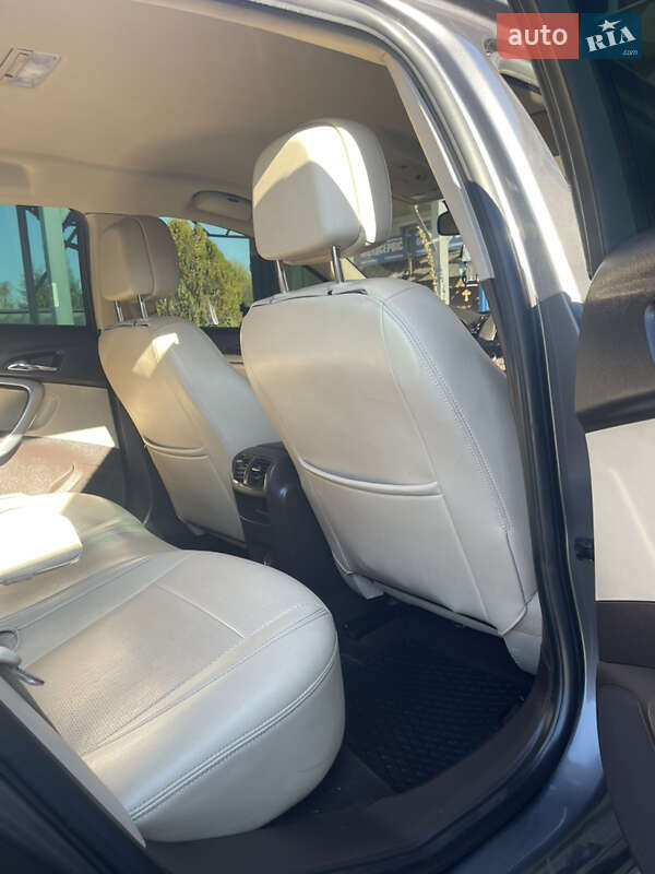 Универсал Opel Insignia 2011 в Ужгороде