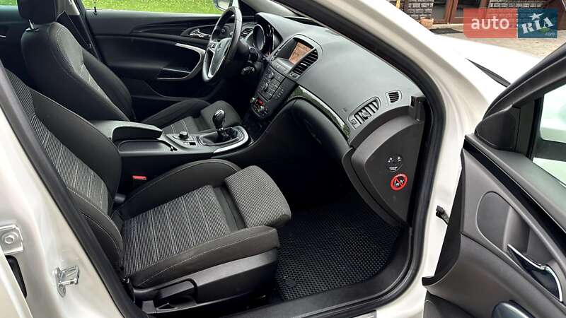 Универсал Opel Insignia 2010 в Луцке