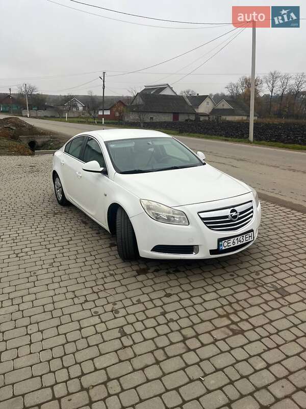 Седан Opel Insignia 2009 в Чернівцях