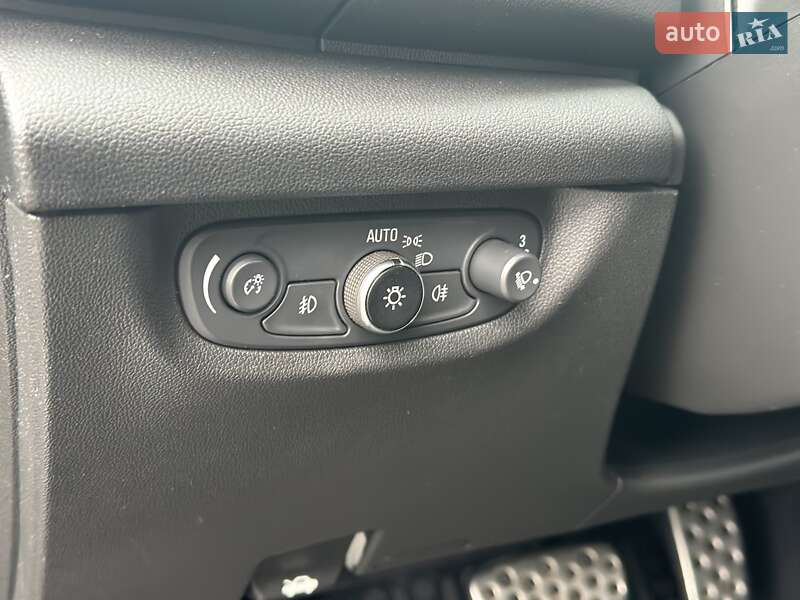 Универсал Opel Insignia 2018 в Киеве