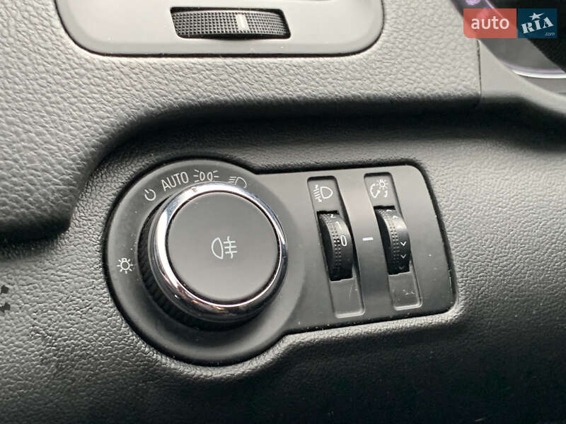 Універсал Opel Insignia 2014 в Бердичеві