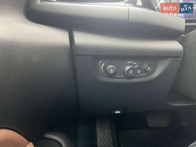 Лифтбек Opel Insignia 2019 в Львове