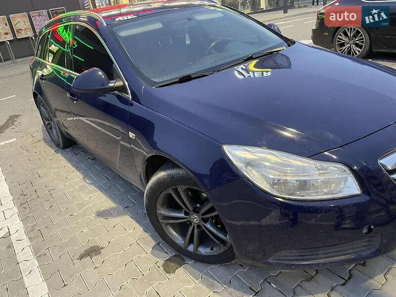 Универсал Opel Insignia 2010 в Львове