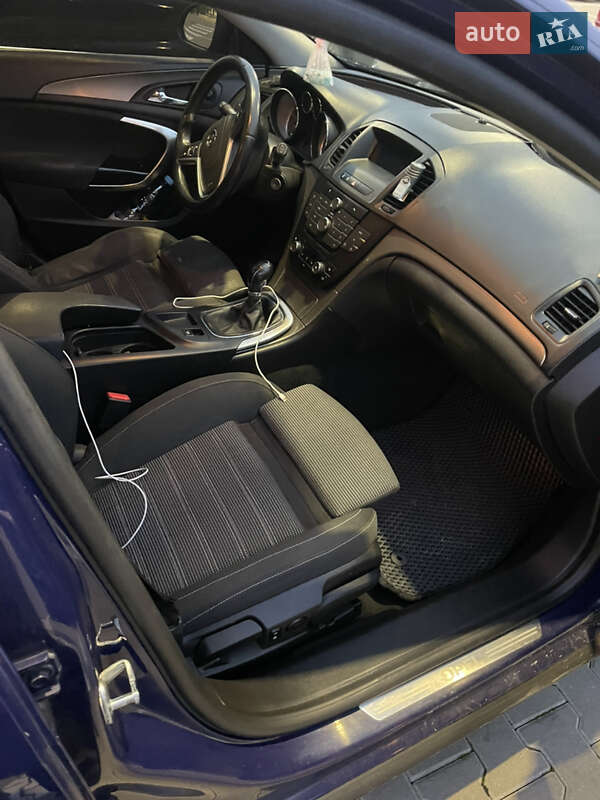 Универсал Opel Insignia 2010 в Львове