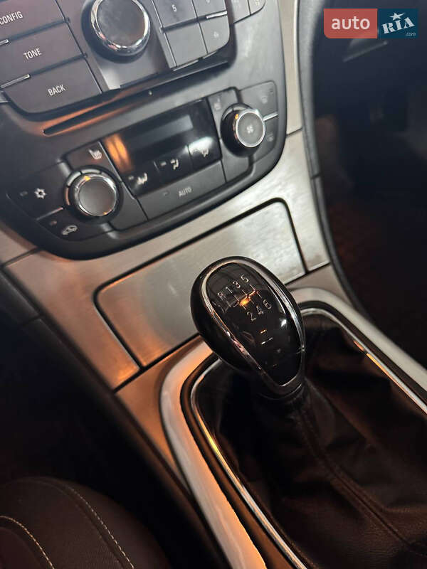 Универсал Opel Insignia 2012 в Полтаве