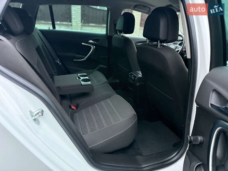 Універсал Opel Insignia 2010 в Борисполі