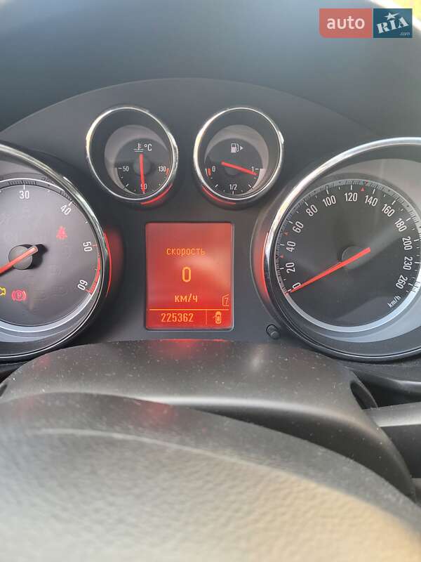 Универсал Opel Insignia 2010 в Хмельницком