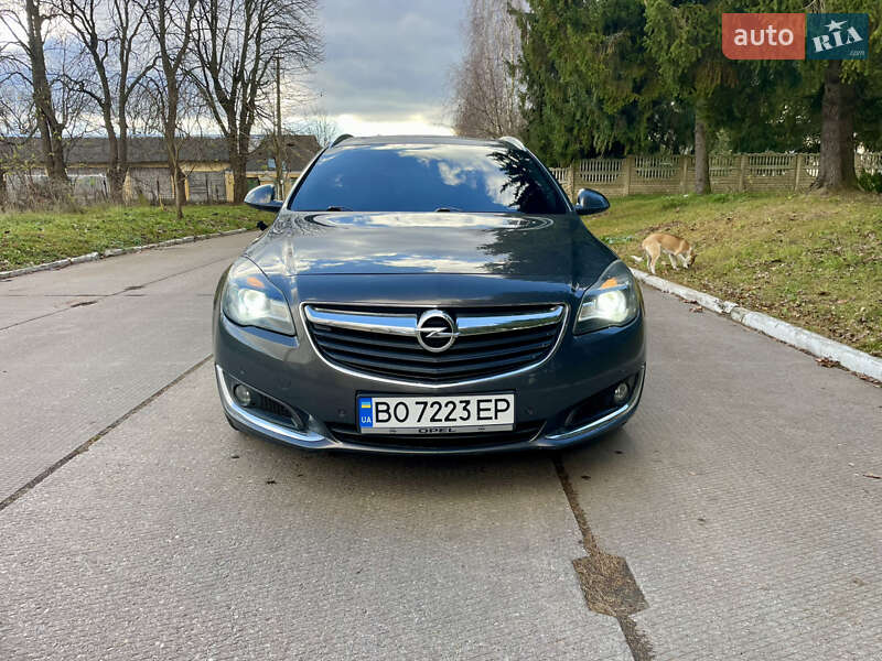 Универсал Opel Insignia 2015 в Остроге