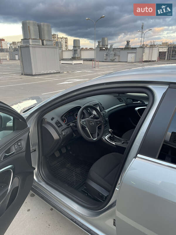Седан Opel Insignia 2014 в Киеве фото 9 Седан Opel Insignia 2014 в Киеве