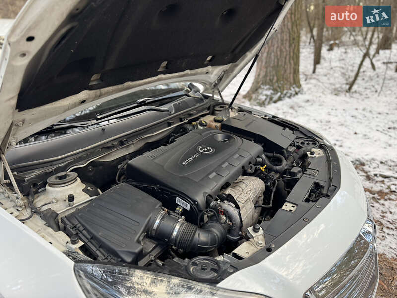 Универсал Opel Insignia 2013 в Киеве фото 16 Универсал Opel Insignia 2013 в Киеве