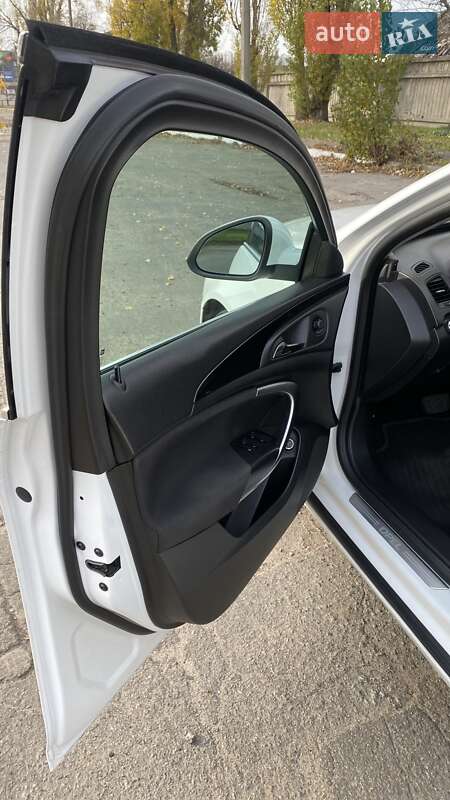 Универсал Opel Insignia 2012 в Киеве