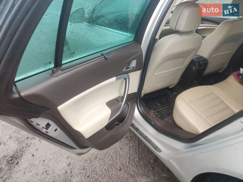 Универсал Opel Insignia 2012 в Ивано-Франковске