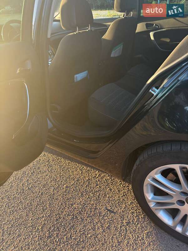 Универсал Opel Insignia 2011 в Житомире