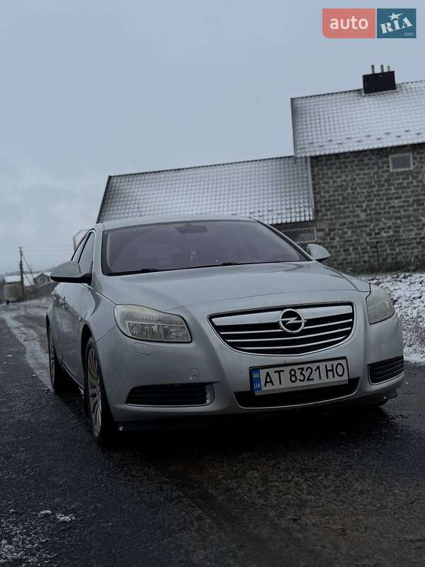Седан Opel Insignia 2009 в Ивано-Франковске