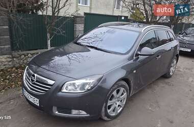 Універсал Opel Insignia 2010 в Тернополі