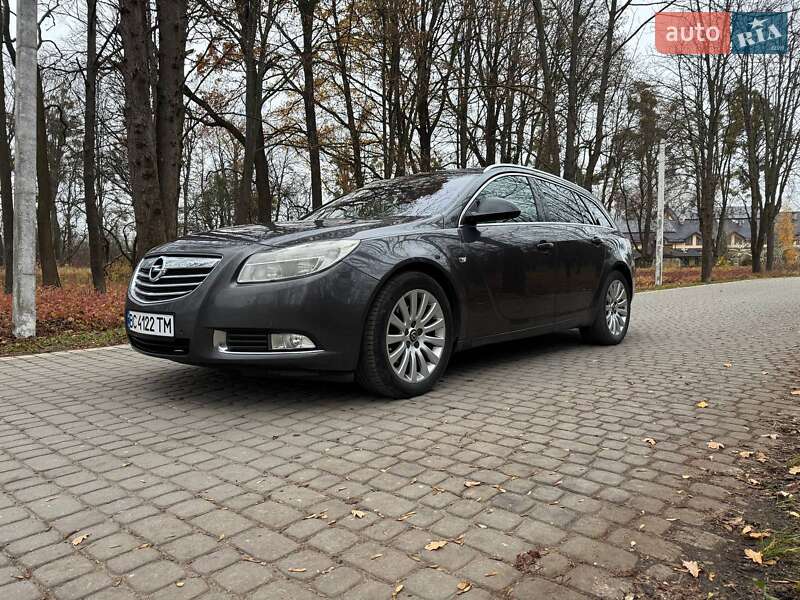 Универсал Opel Insignia 2009 в Жовкве
