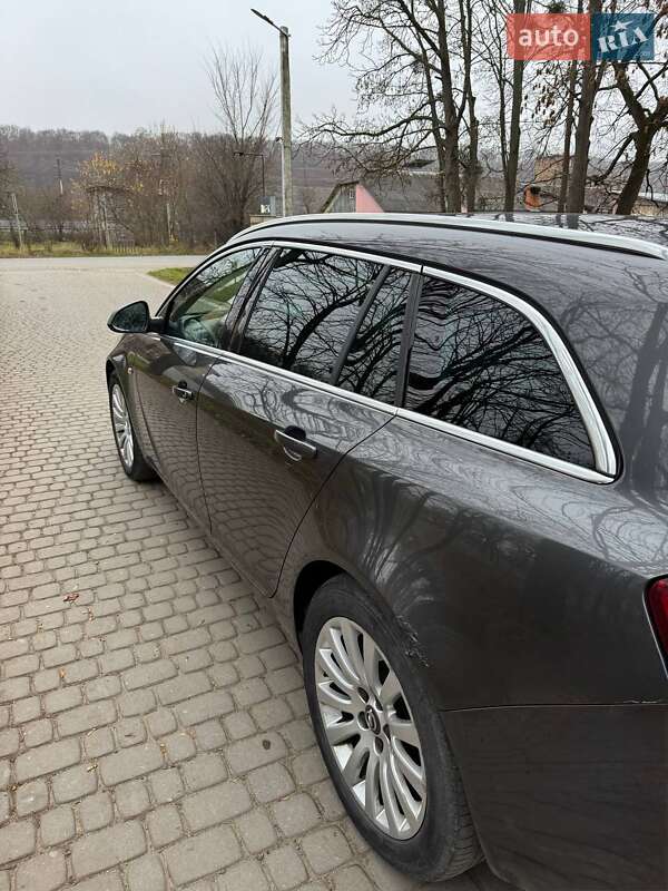 Универсал Opel Insignia 2009 в Жовкве