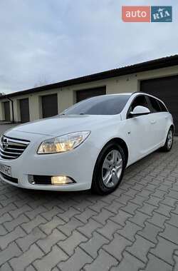 Універсал Opel Insignia 2011 в Хмельницькому