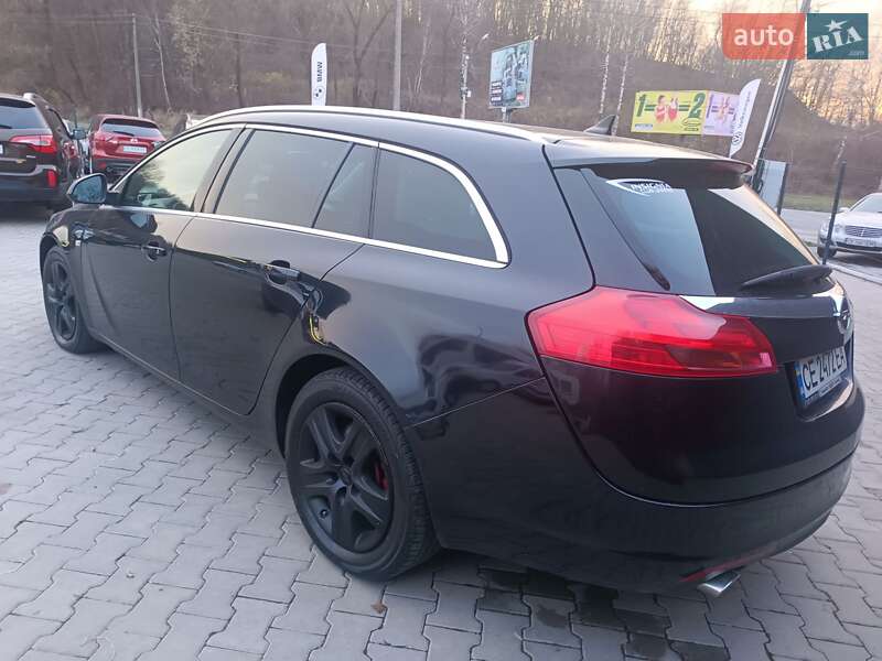 Універсал Opel Insignia 2009 в Чернівцях