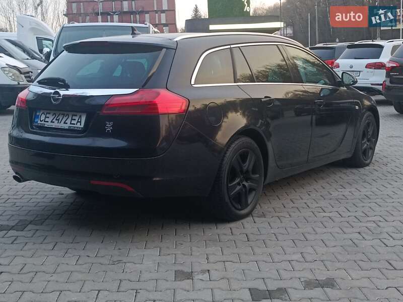 Універсал Opel Insignia 2009 в Чернівцях