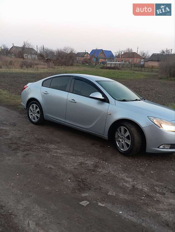 Седан Opel Insignia 2013 в Полтаве
