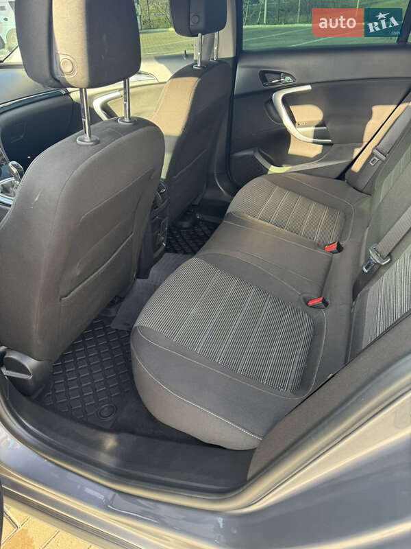 Универсал Opel Insignia 2015 в Измаиле