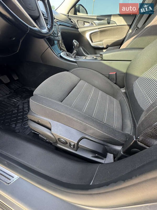 Универсал Opel Insignia 2015 в Измаиле