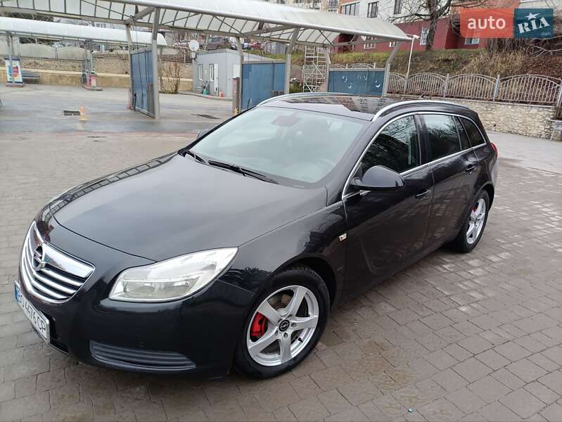 Универсал Opel Insignia 2010 в Тернополе