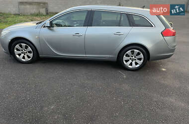 Универсал Opel Insignia 2010 в Дубно
