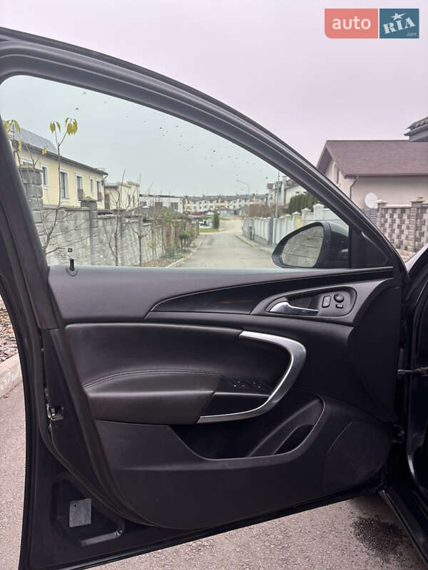 Универсал Opel Insignia 2015 в Ровно
