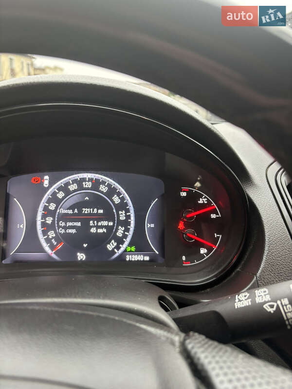 Универсал Opel Insignia 2015 в Ровно