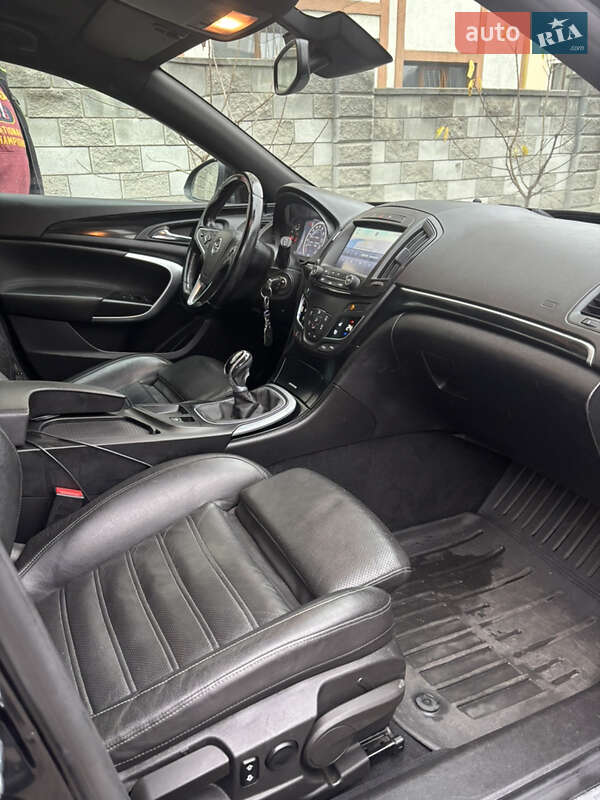 Универсал Opel Insignia 2015 в Ровно