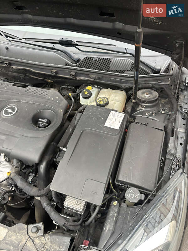 Универсал Opel Insignia 2015 в Ровно