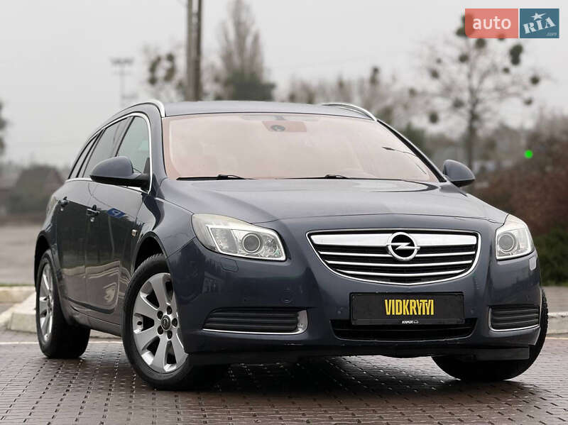 Універсал Opel Insignia 2009 в Києві