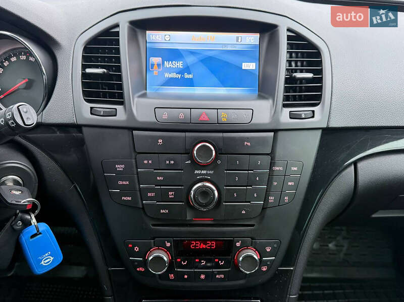 Універсал Opel Insignia 2009 в Києві